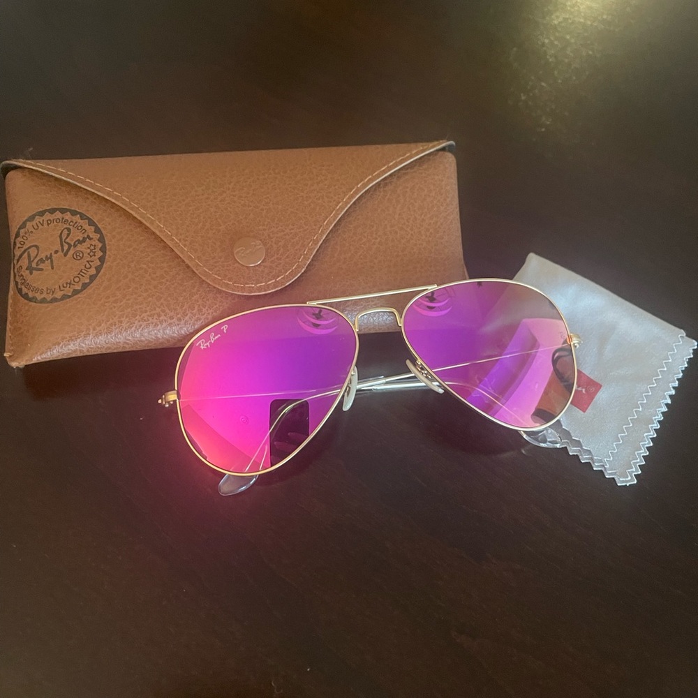 Ray ban aviator sunglasses